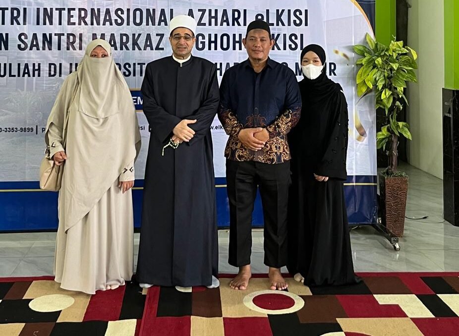 Pesantren Al Mulk Berangkatkan Santri Angkatan Pertamanya ke Mesir