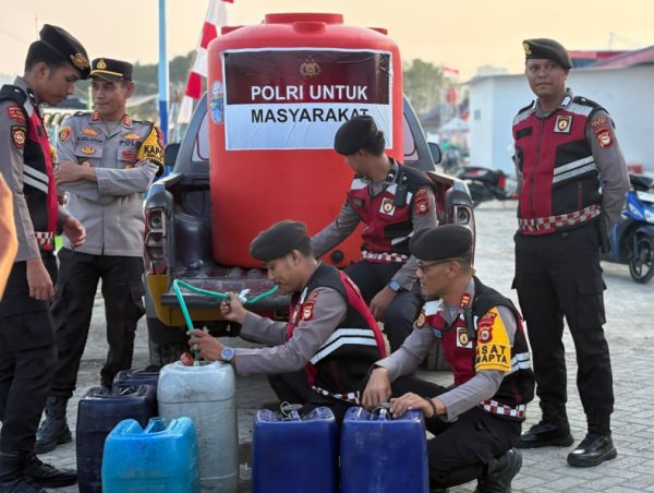 Polres Sinjai Salurkan Air Bersih, Wujud Nyata Polri Hadir Membantu Masyarakat